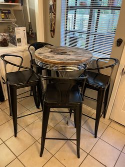 High Top Table And 4 Chairs. 