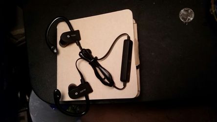 Bluetooth headset