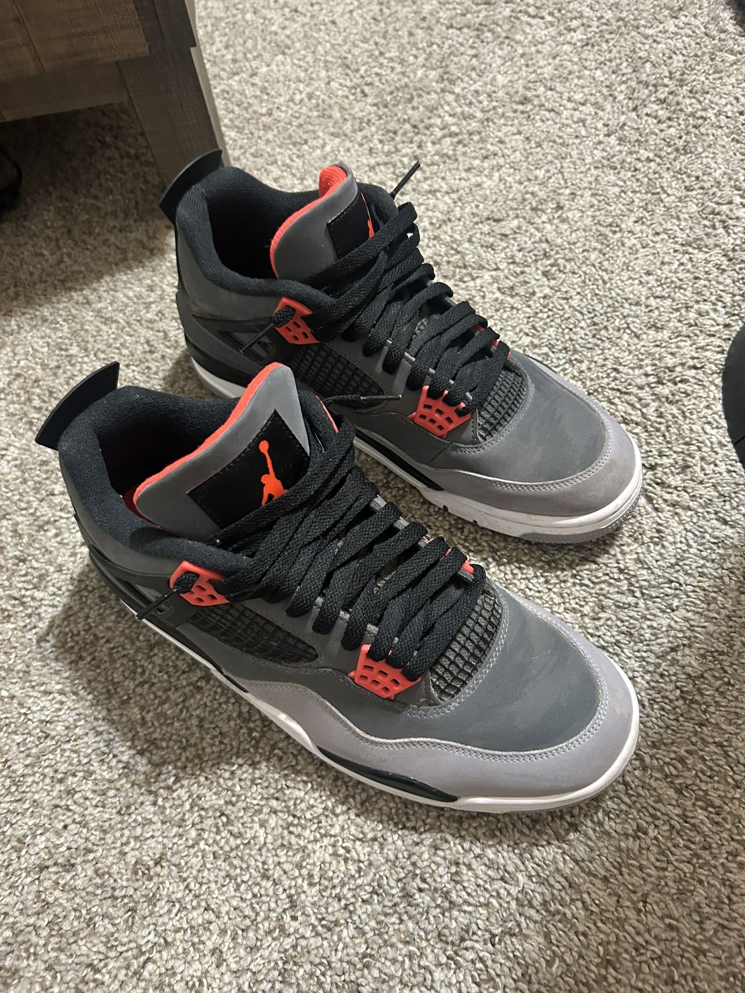 Jordan 4s Size 11 Men’s 