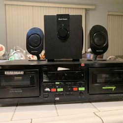 Onkyo Tape Deck With Gear head Speakers