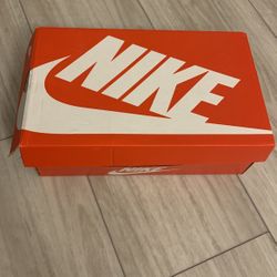 Nike Shoes Size Men’s 9.5