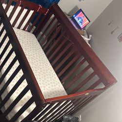 Decluttering Baby Room 