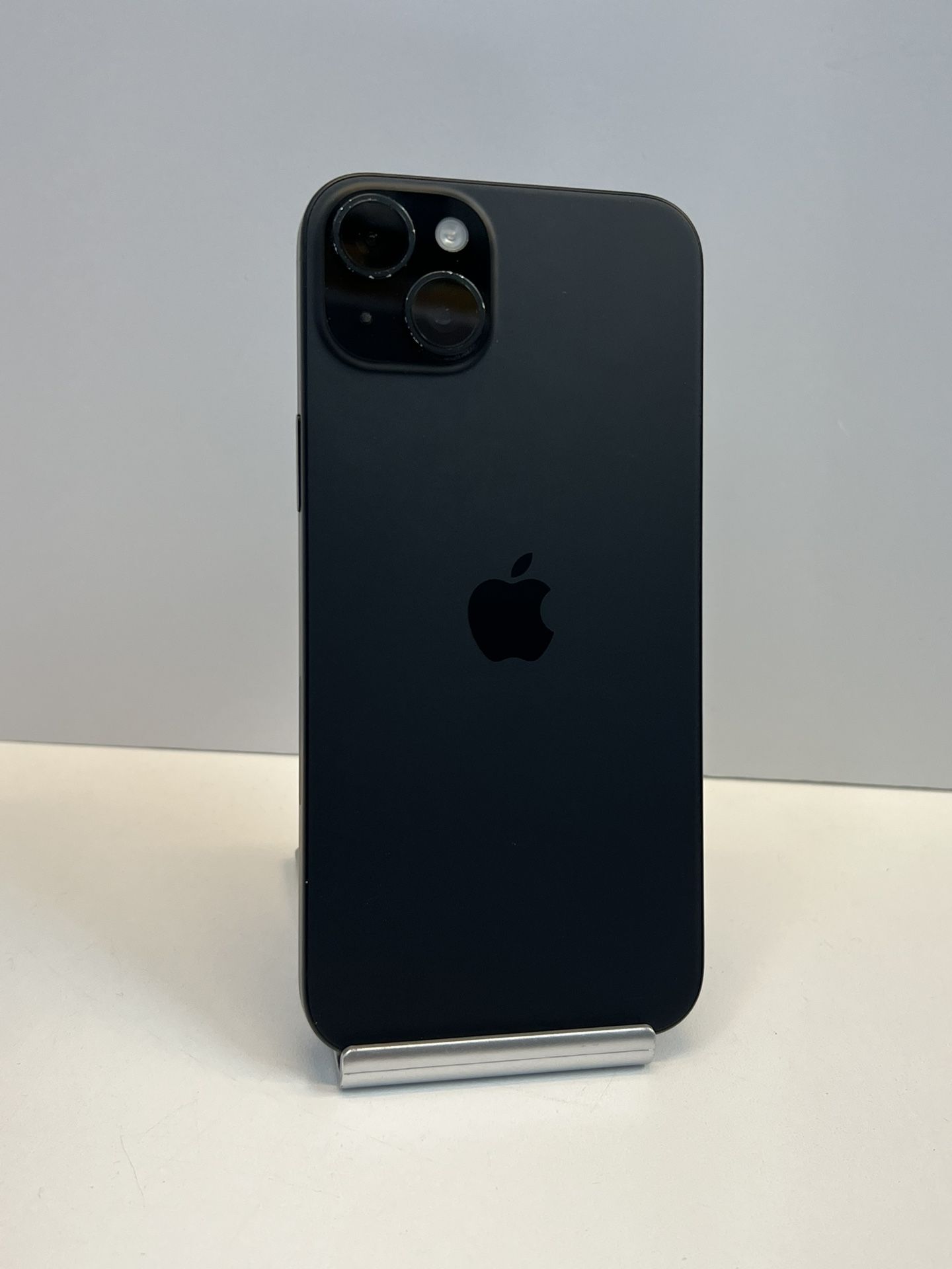Apple iPhone 15 Plus 128gb. ( Factory Unlocked )