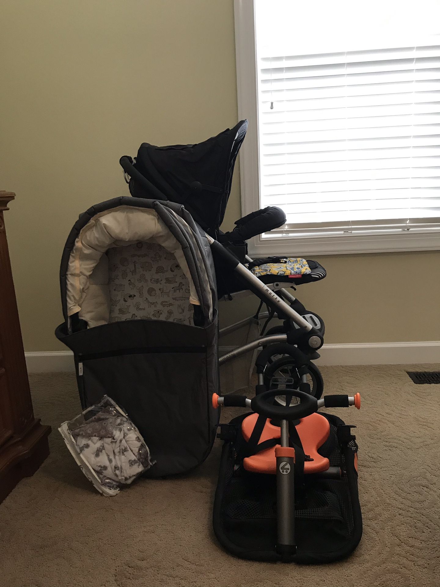 Mutsy 4 rider light complete stroller