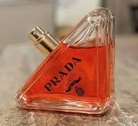Prada
Paradoxe Intense Eau De Parfum