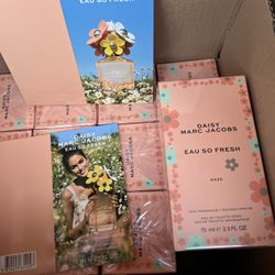 Marc Jacobs Womens Perfume 