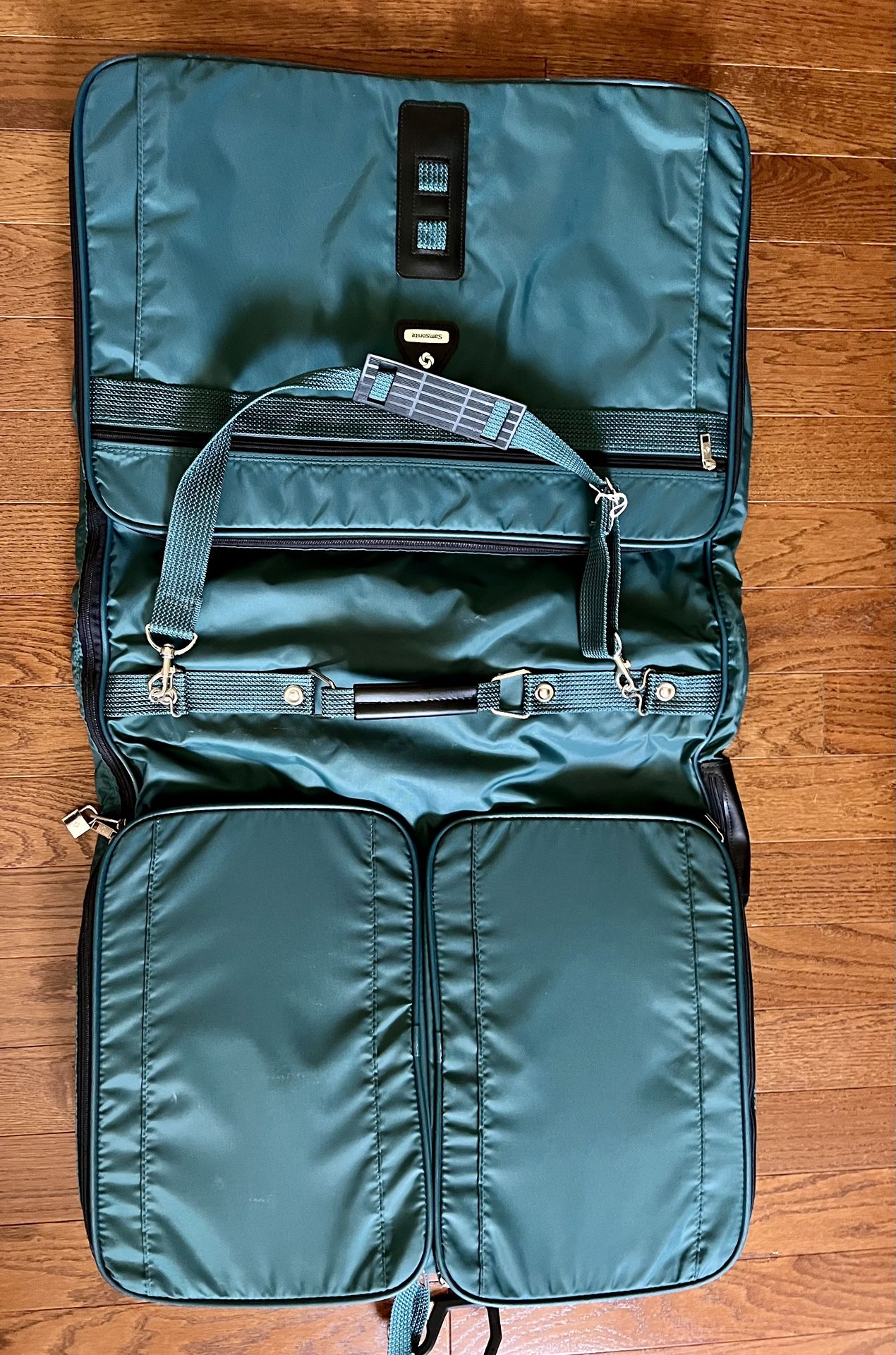 Samsonite Garment Bag Luggage