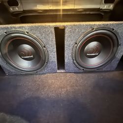 2 - 12 INCH SPEKERS WITH 1000 WATT  AMP AND ALL WIRES
