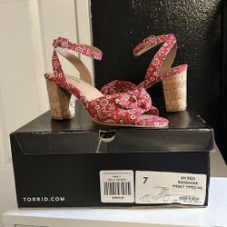 Torrid Red Bandana Heels Sz 7W 