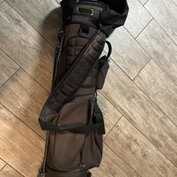Knight- Light Weight Golf Bag With Stand 