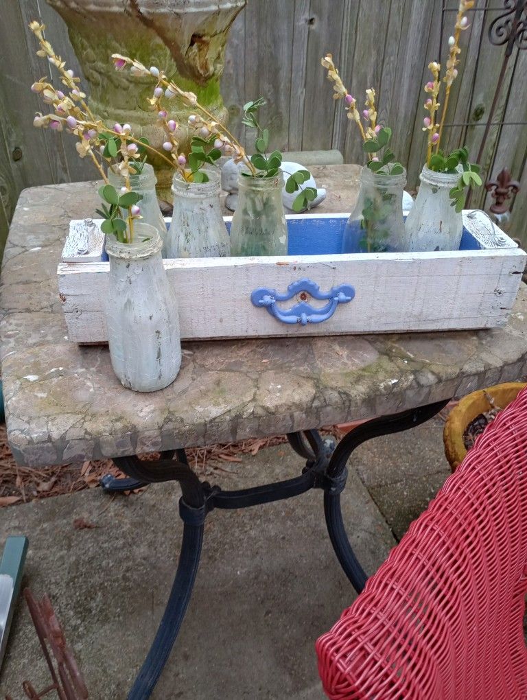 antique shabby chic box 6 glass bottles