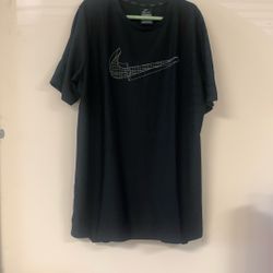 Nike Boy’s Graphic T -shirts. Sz L.      Black.                         Gt