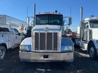 🚛 TRUCK — 1996 PETERBILT 385