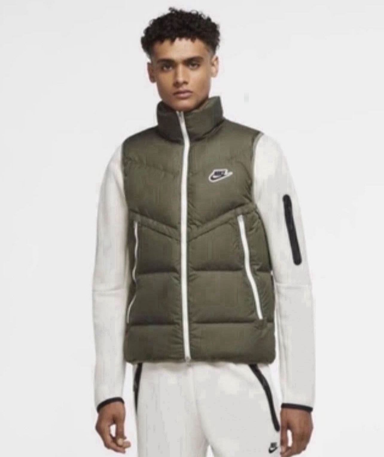 Nike Sportswear Storm-FIT Windrunner Puffer Vest in new condition size Large