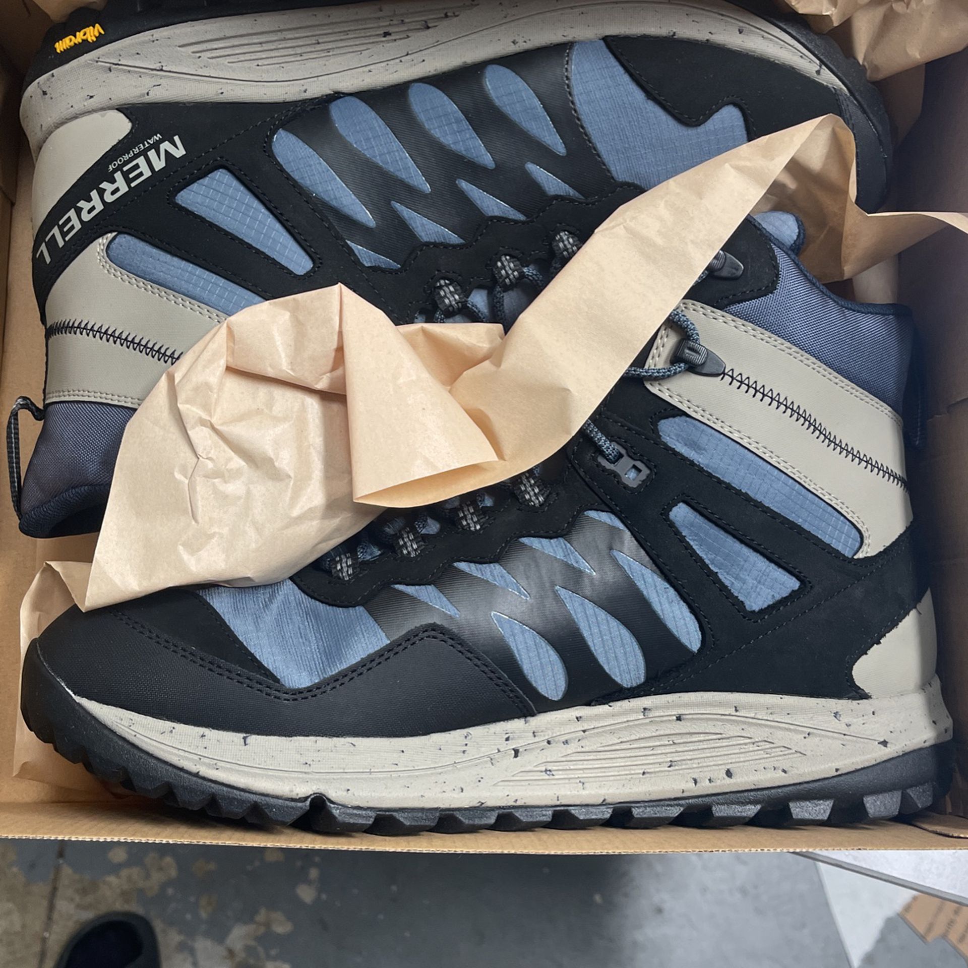 Men Hiking Boots Size 13 for Sale in Menifee, CA - OfferUp
