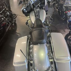 Harley Street Glide,Road Glide, Fatboy 