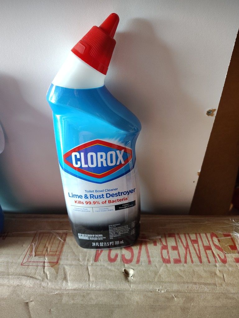 Clorox Toilet Cleaner, Lime and Rust Destroyer 
