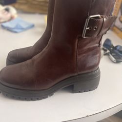 Women 9.5 (Fitslike a 9 ) Franco Sarto All leather. Brown. $50 .Runs Small 