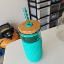 Ello Turquoise Water Bottle With Straw 