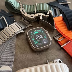 Apple Watch Ultra GPS + Cellular, 49mm Titanium