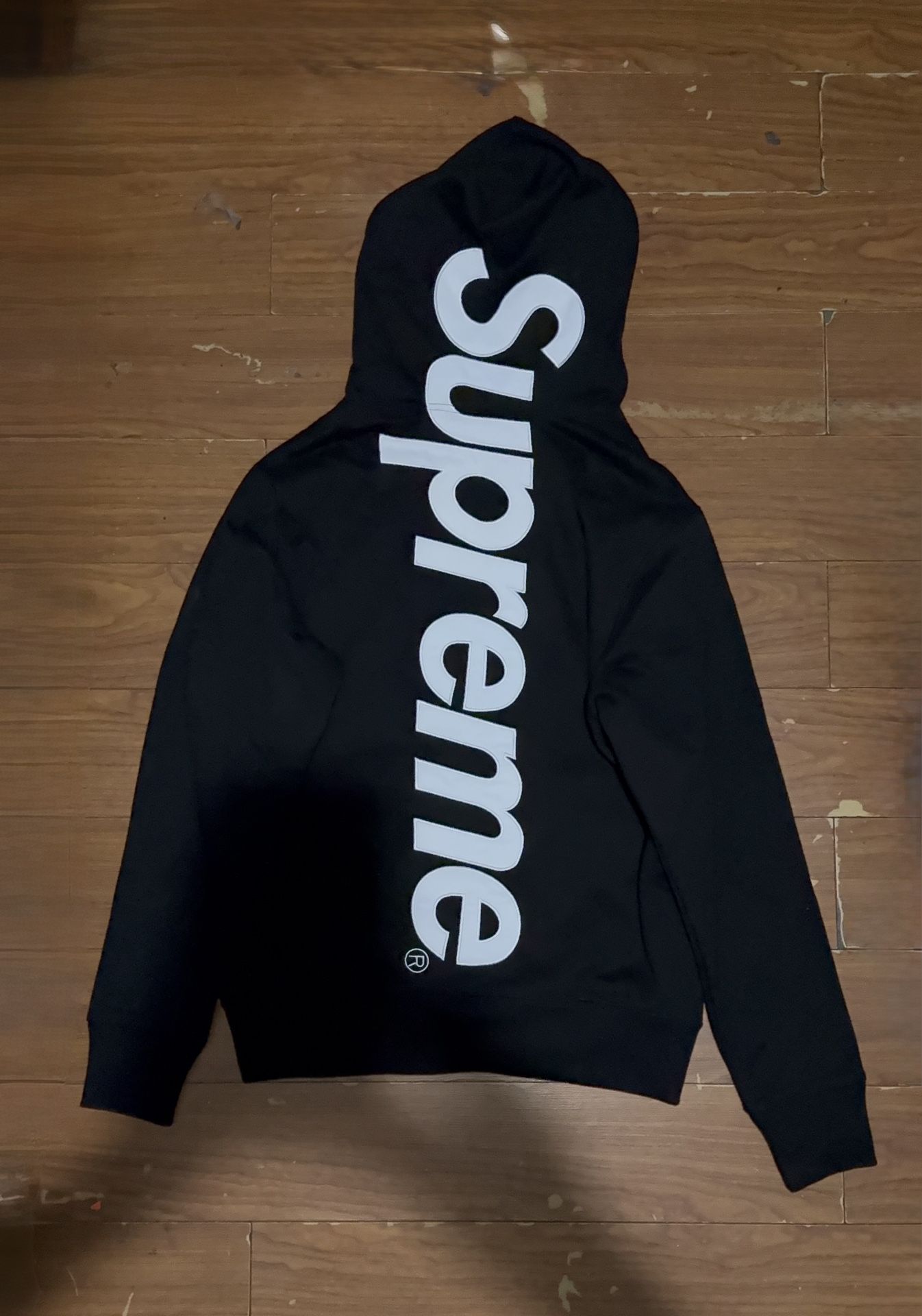 Supreme Hoodie & Sweats