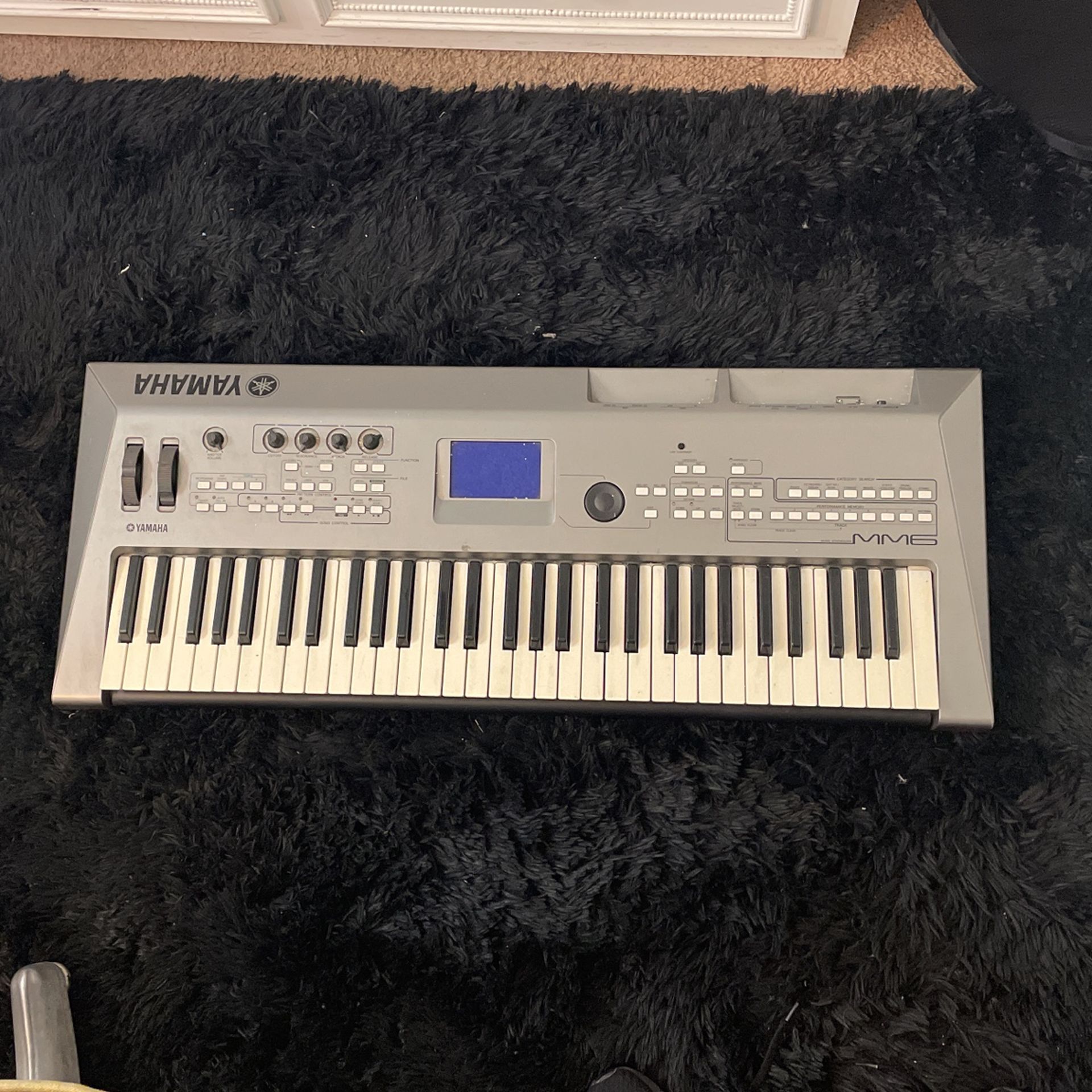 Yamaha MM6 Electric Keyboard (Stand Included)