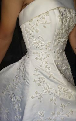 Wedding dress