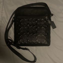 coach crossbody i can do trades lmk