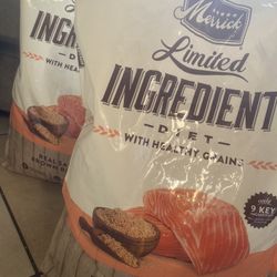 Dog Food, Cat Food, Litter, Dogs Shoes, Shampoo, Nutro, Purina, The Hills, Royal Canin, Merrick, Acana, Orijen, Blue Buffalo, 