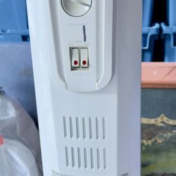 De'Longhi oil-filled radiator space heater