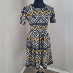 Lularoe Amalia Dress Zip Up Back Geometric Print Black and Golds Size Small