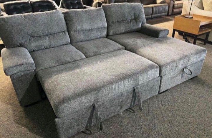 Yantis 2 Piece Gray Color Sleeper Sectional Couch With Chaise| Brand New @ Fast Delivery 🚚