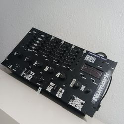 NUMARK DM1920X ROTARY MIXER  RECENTLY SERVICE ONE KNOB MISSING  YOU CAN TEST WORKING 100%