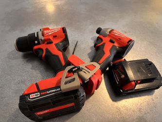 M18 Milwaukee Drill Set. 