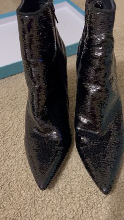 Betsy Johnson Collection Gorgeous Ankle Boots