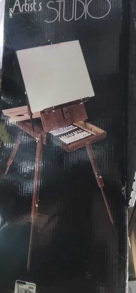 Art Studio Classic Artists Studio like new in box, 33 pieces included, portable easel, paints, etc