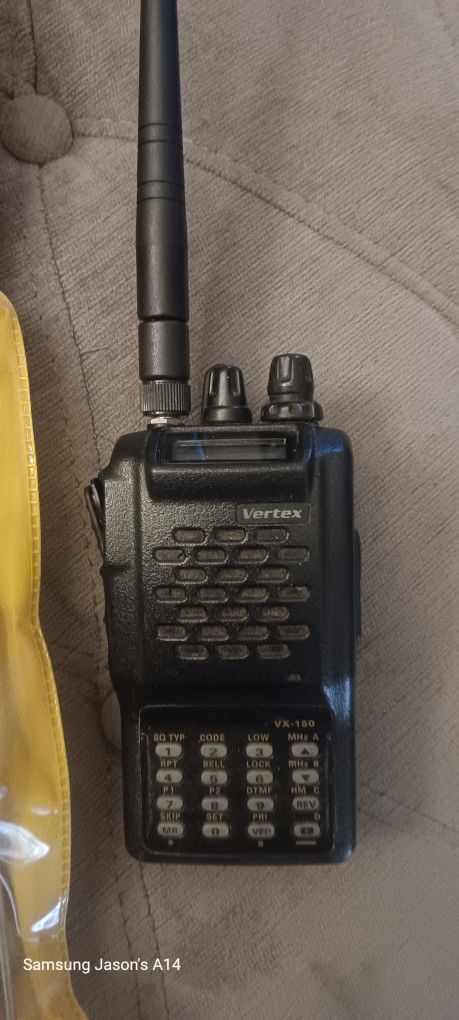 Yaesu Vertex VX-150 Ameteur VHF Transceiver Handheld Radio And Car Antenna