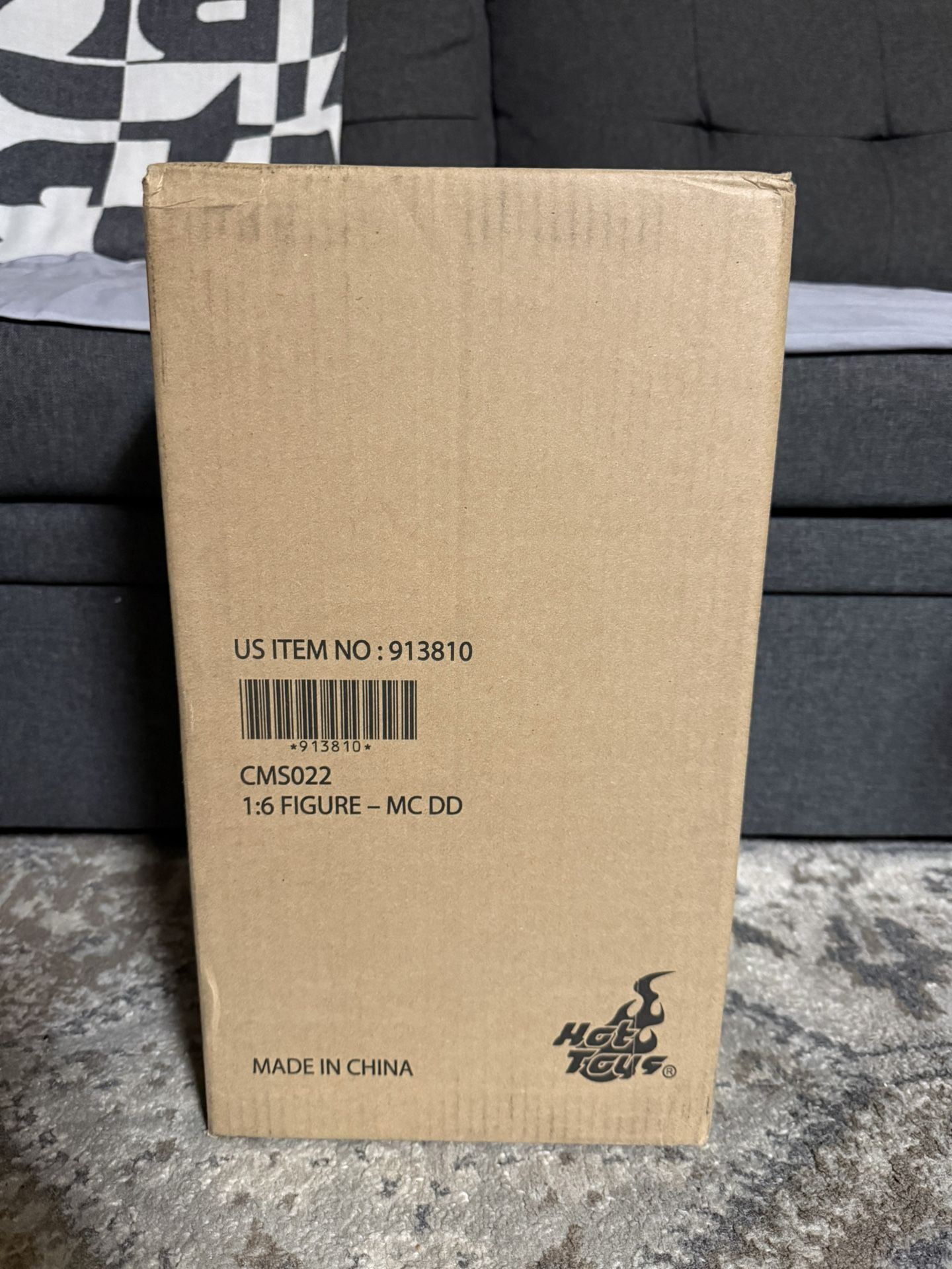 Hot Toys Doctor Doom 1/6 Scale