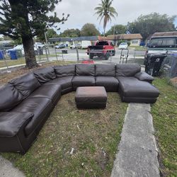 Cindy Crawford Home Moreno Leather Laf 4 Pc Sectional- delivery available