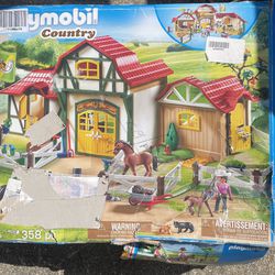 Playmobil Country 6926 Horse Farm Barn Stable with Horses, Accessories, Figures And Original Box.   