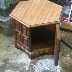 1970s End Table With storage 