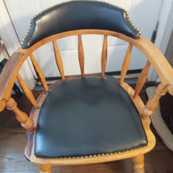 Arm Chair Old 