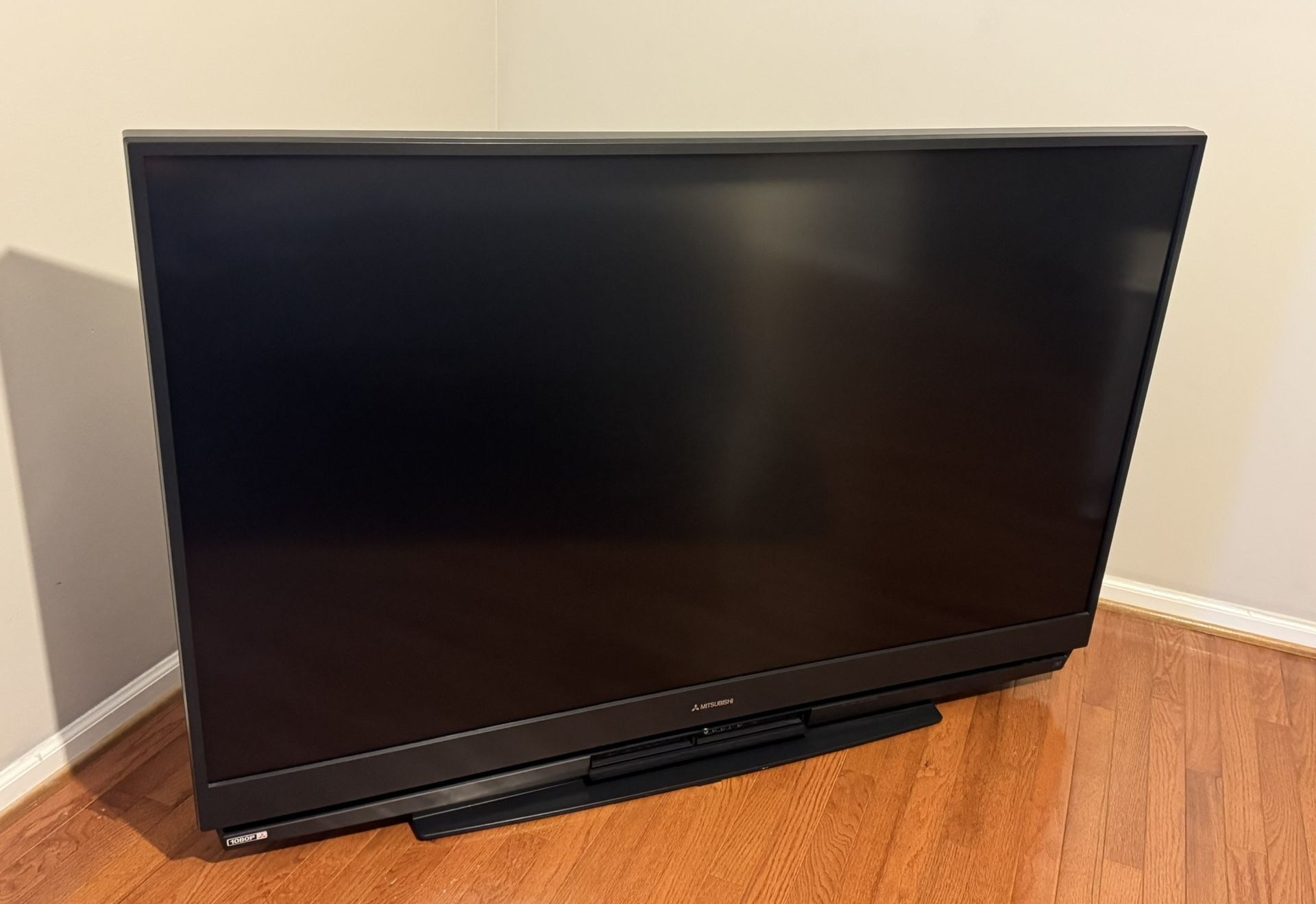 Mitsubishi WD-C657 Projection TV (WDC657)