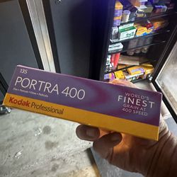 Kodak Portra 400  35mm Fiom