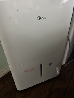 Midea 70pint Dehumidifier