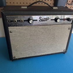 Early 60s Supro Guitar Amp S6606