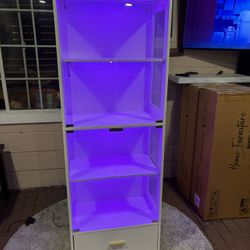 glass display cabinet 