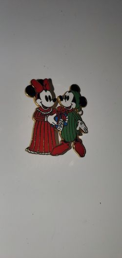 Disney Holiday 1992 (Mickey Mouse & Minnie Mouse) pin