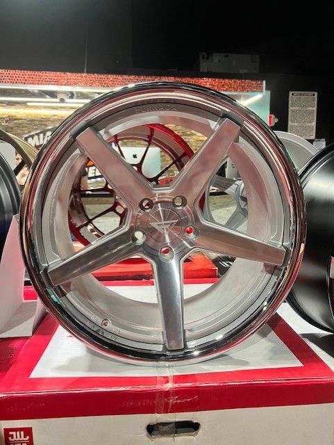 FERRADA FR-3 19X9.5 19X10.5 5X114.3 MACHINE SILVER
