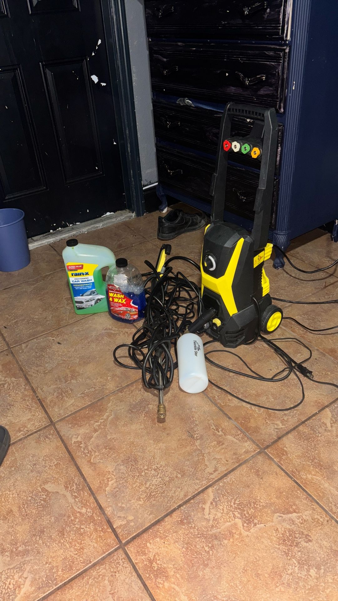 Pressure Washer with Accessories